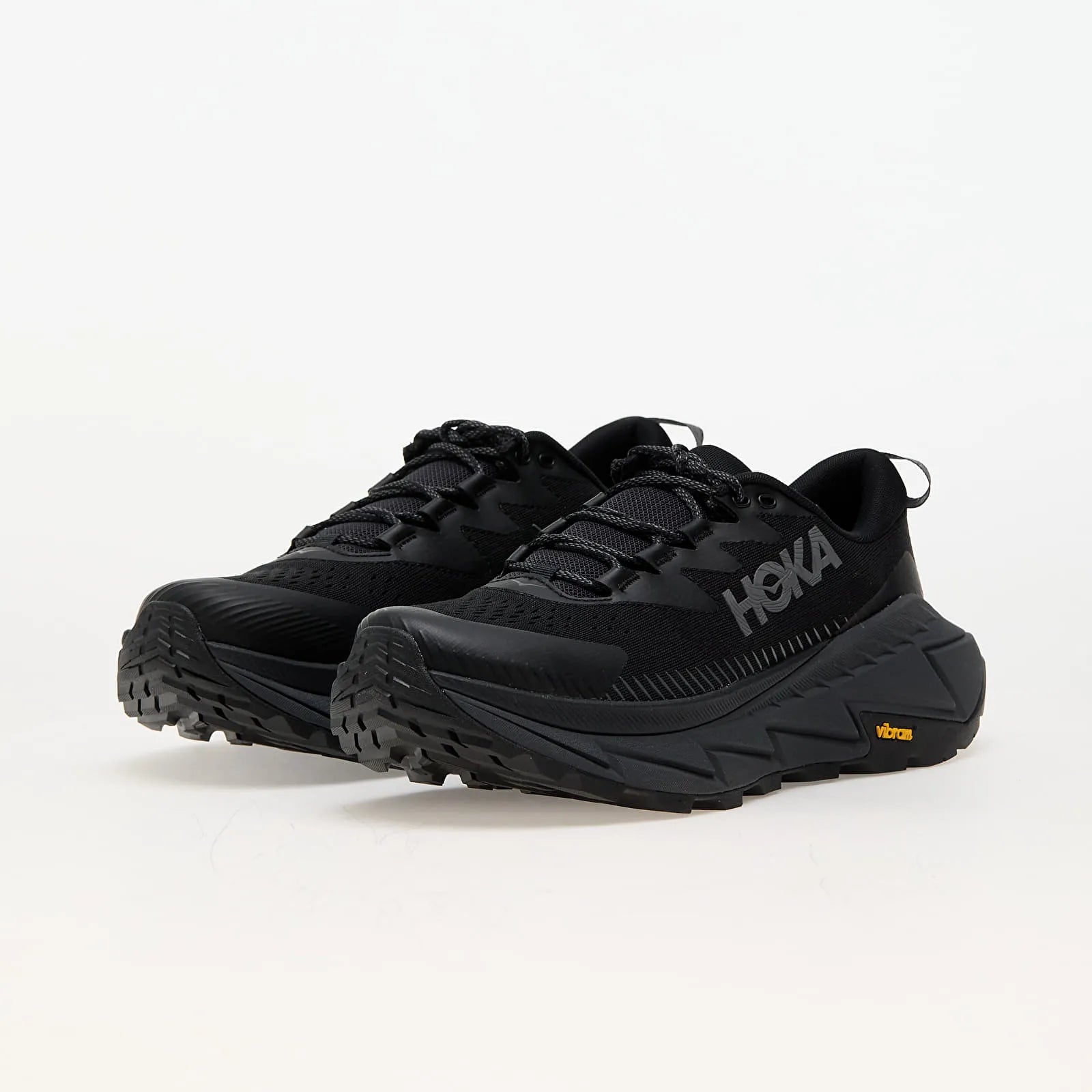SKYLINE FLOAT X 'TRIPLE BLACK'